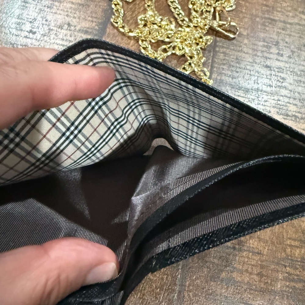 Burberry Like New Wallet - Picture 7 of 9
